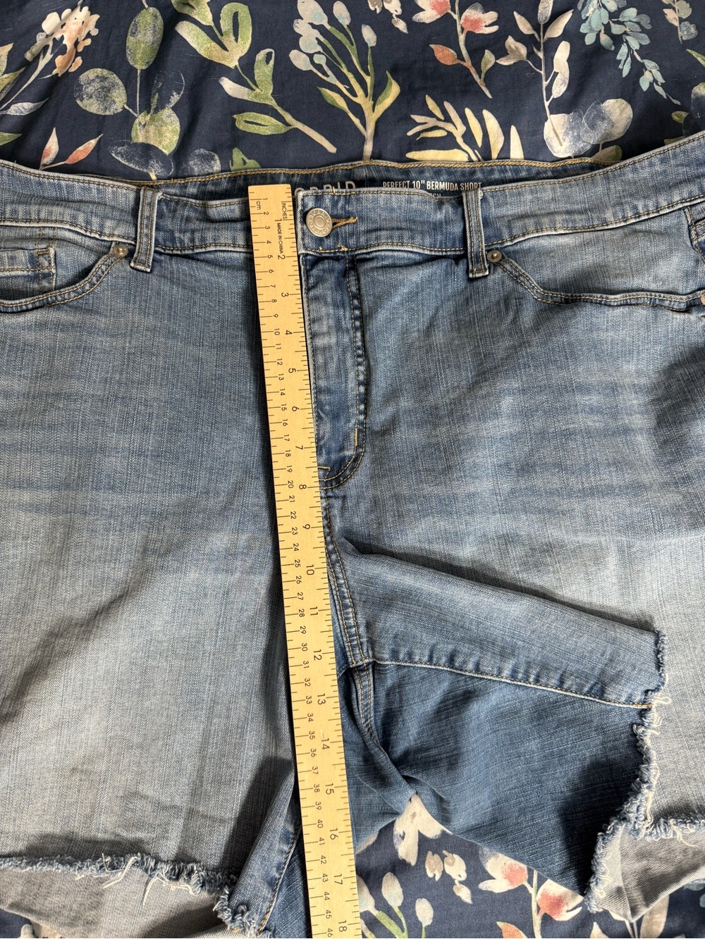 Torrid vintage stretch Bermuda shorts‎ plus size 24W - Picture 5 of 6
